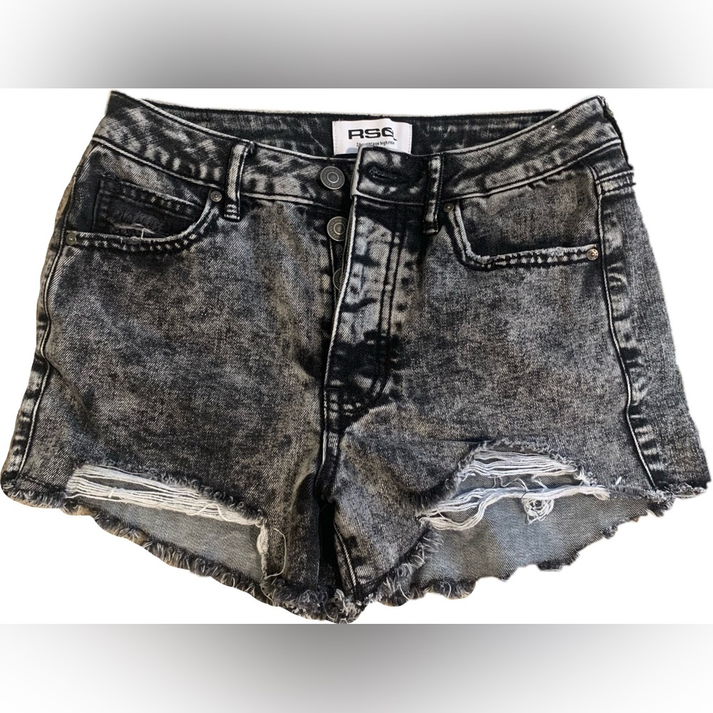 Low-Rise Women’s Jean Short Shorts